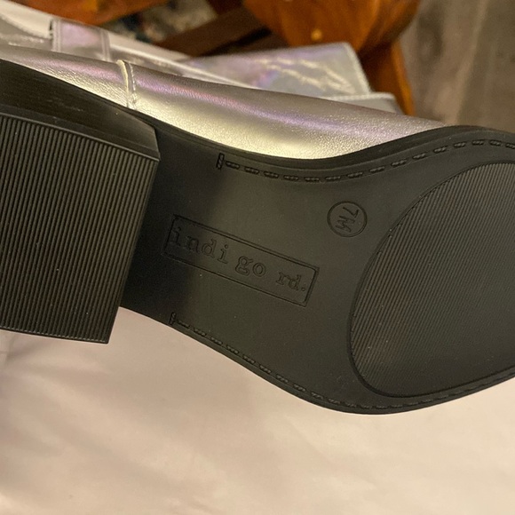 Indigo Metallic  Silver Cowgirl Boots Size 7 - Picture 5 of 5